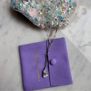 Melinda Maria Samantha Lariat